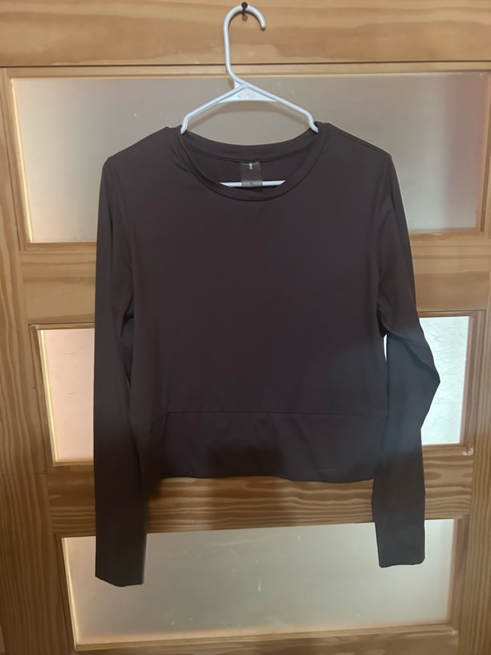 Women's Long-Sleeve Crewneck Top - Brown ish purpleish